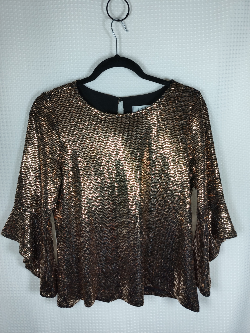 Kasper Metallic Sequin Bell Sleeve Top - Gold and Black Size Petite Medium.